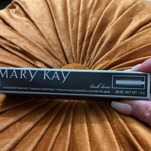 Mary Kay Lash Love Mascara - Black